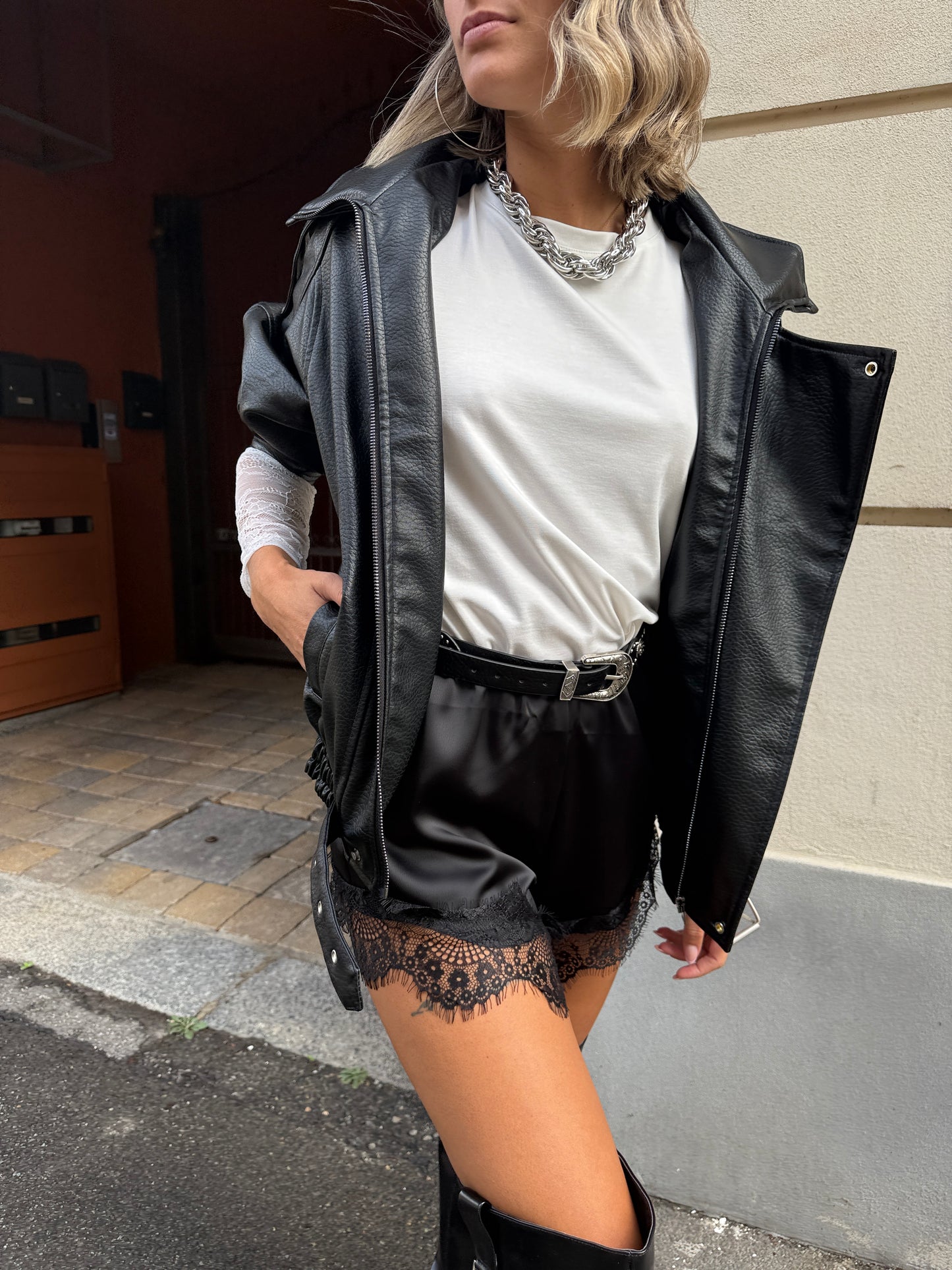 Shorts Satin e Pizzo