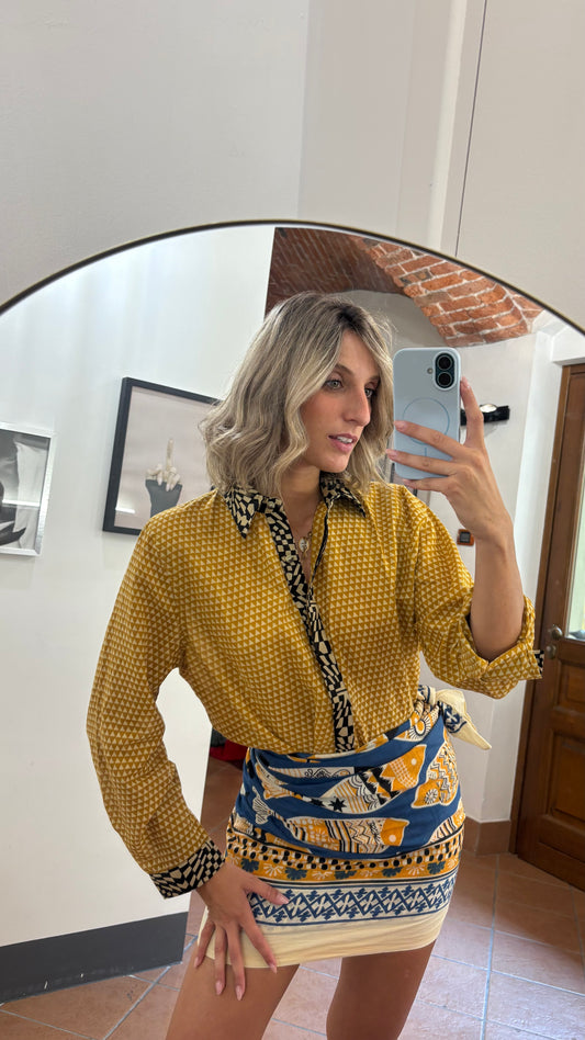 Camicia India