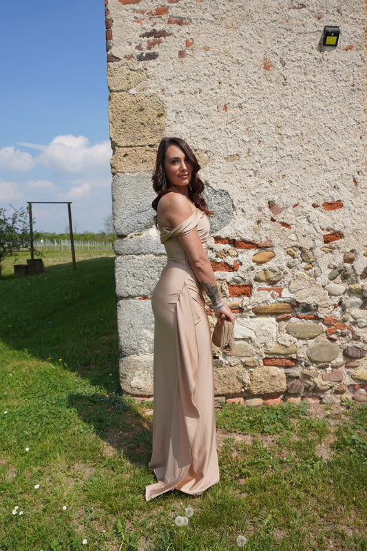 Abito Meghan