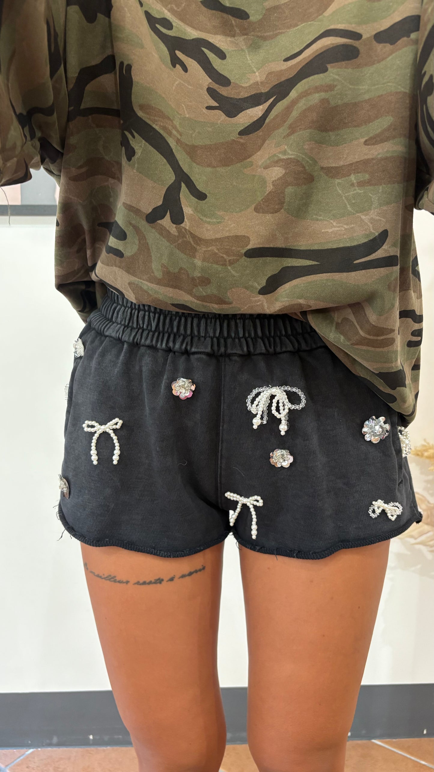 Shorts Applicazioni Eleh